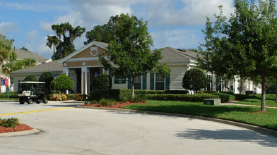 Hunters Creek in DeLand, FL - Foto de edificio - Building Photo