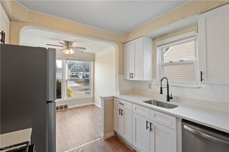 4514 Redfern Rd in Parma, OH - Building Photo - Building Photo