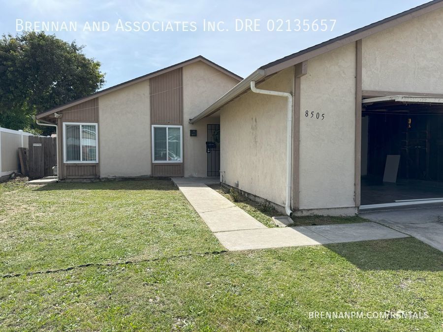8505 Innsdale Ln in San Diego, CA - Building Photo
