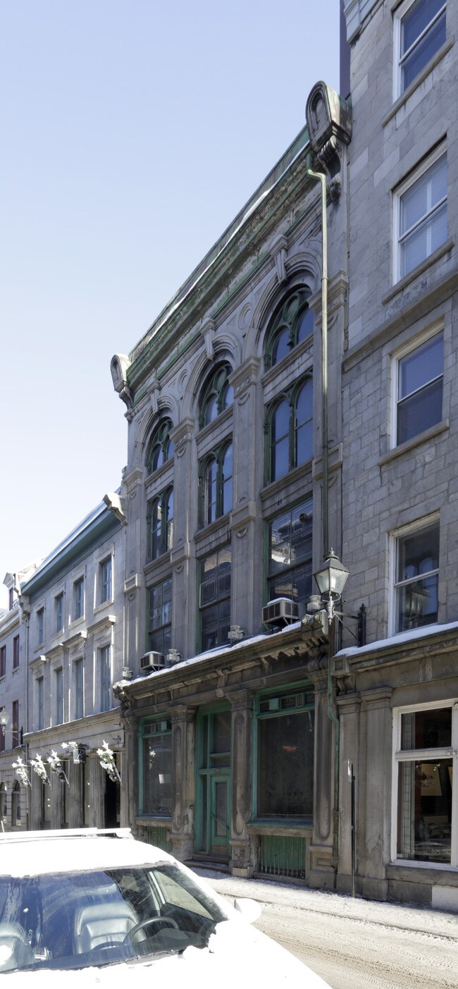 220 Saint-Paul O in Montréal, QC - Building Photo - Building Photo