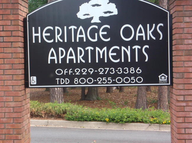 Heritage Oaks