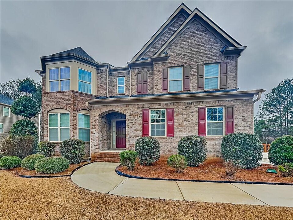 5301 Cedar Mill Dr in Powder Springs, GA - Building Photo