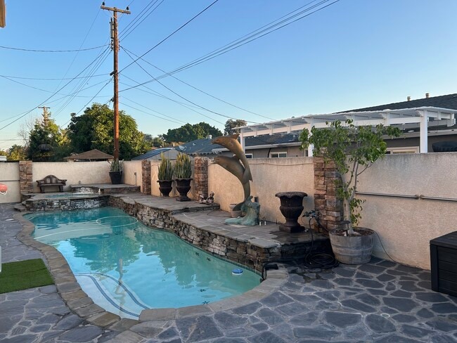 7704 Lotus Cir in Buena Park, CA - Building Photo - Building Photo