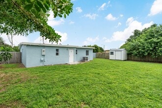 16110 NW 26th Ave in Opa Locka, FL - Building Photo - Building Photo