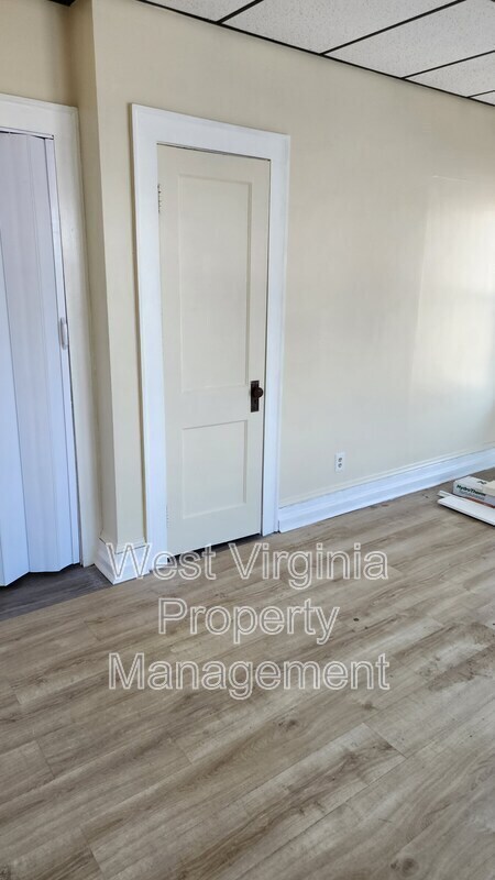 415 Woodlawn Ave in Beckley, WV - Foto de edificio - Building Photo