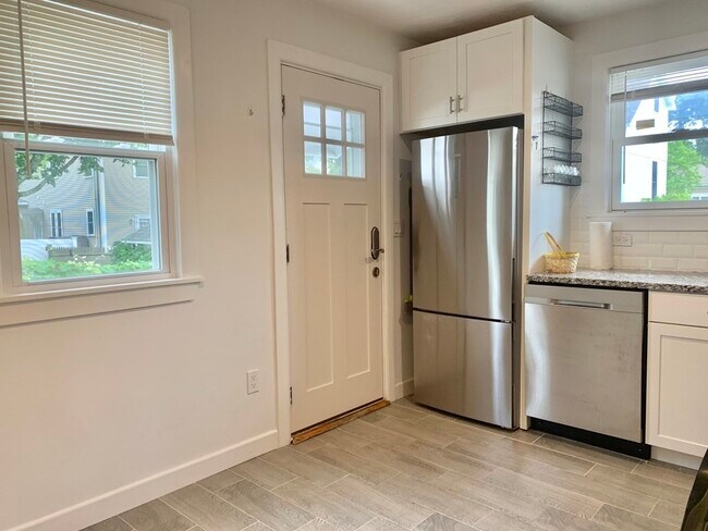 83 Academy Hill Rd, Unit 1