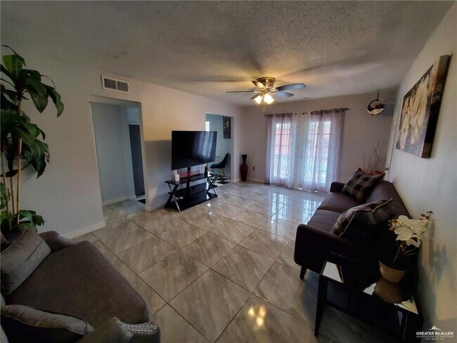 712 Toronto Ave in McAllen, TX - Building Photo - Building Photo