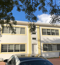 1001 Bay Dr in Miami Beach, FL - Building Photo - Building Photo