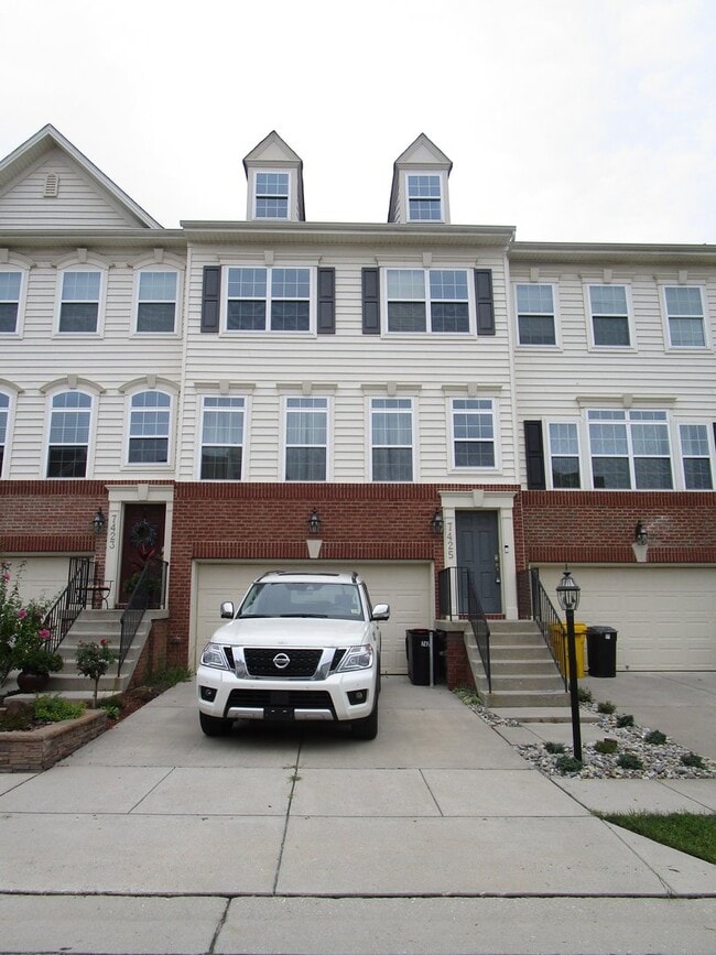 property at 7425 Macon Dr