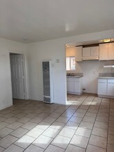220 N Rose Ave in Compton, CA - Building Photo - Building Photo