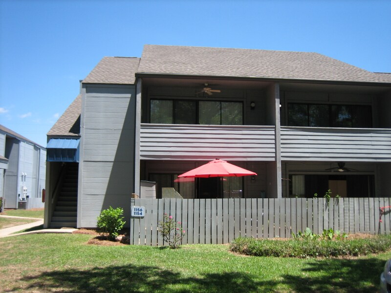 134 W Satsuma Ave in Foley, AL - Building Photo