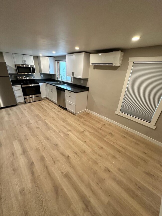 3 Auger St in Sturbridge, MA - Building Photo - Building Photo