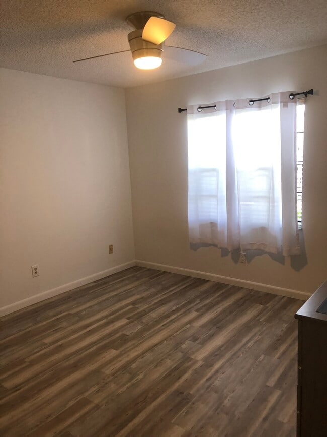 6010 Indrio Rd, Unit D5 in Fort Pierce, FL - Building Photo - Building Photo