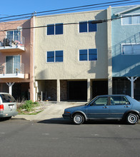 625 Sylvan St in Daly City, CA - Building Photo - Building Photo