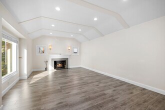 1250 Bruce Ave in Glendale, CA - Foto de edificio - Building Photo