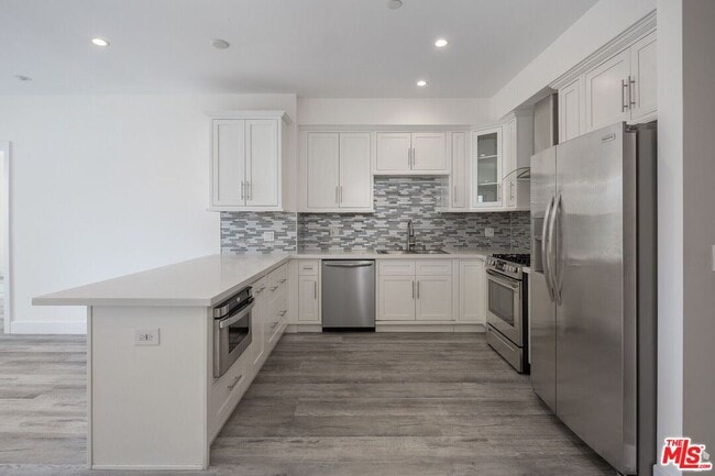 property at 1237 S Holt Ave