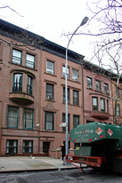 250 W 71st St Apartments