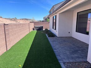 2917 E Rill Dr in Washington, UT - Building Photo - Building Photo