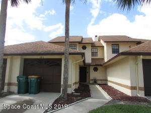 2960 Clearlake Dr in Melbourne, FL - Foto de edificio