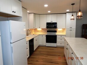 5260 Crossbow Cir, Unit 16B in Cave Spring, VA - Building Photo - Building Photo