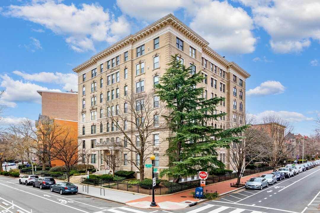 The Albemarle in Washington, DC - Building Photo