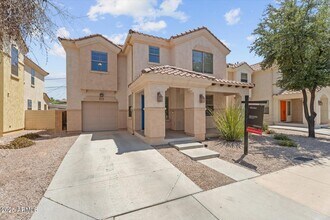 1423 S Newberry Ln in Tempe, AZ - Foto de edificio - Building Photo