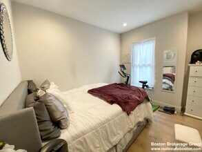 120 Buttonwood St, Unit 1 in Boston, MA - Building Photo - Building Photo