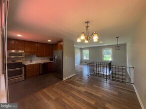 8012 Frye Rd in Alexandria, VA - Building Photo - Building Photo