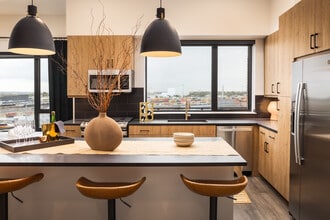 NOVEL RiNo by Crescent Communities in Denver, CO - Foto de edificio - Building Photo