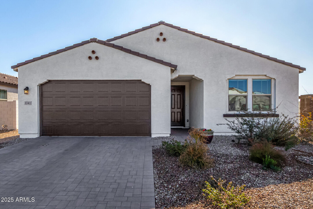 3341 Rebel Ln in San Tan Valley, AZ - Foto de edificio