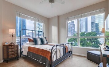 1240 India St, Unit 417 in San Diego, CA - Building Photo - Building Photo