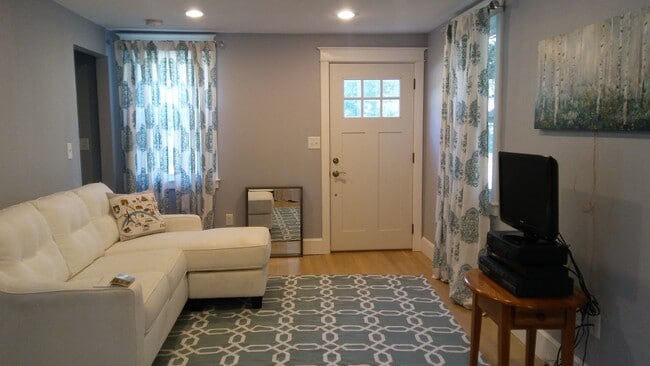 30 Park St in Mattapoisett, MA - Building Photo - Building Photo