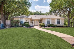 1421 Briarwood St in Denton, TX - Building Photo