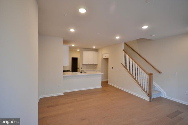 1305 Parker Blvd in West Windsor Township, NJ - Building Photo - Building Photo