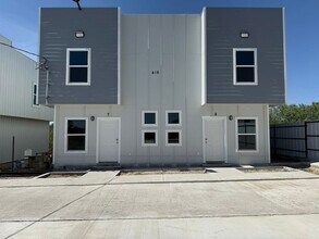 416 J R Rodriguez St in Eagle Pass, TX - Building Photo - Building Photo