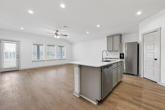 827 Silver Kettle Dr in Arcola, TX - Building Photo - Building Photo