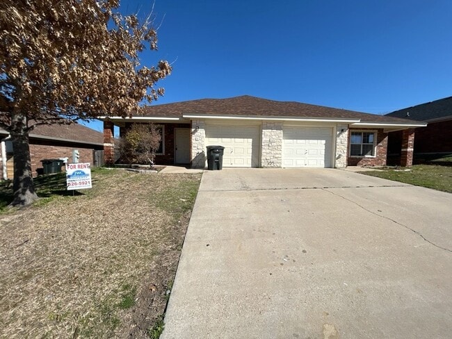 property at 1405 Cinch