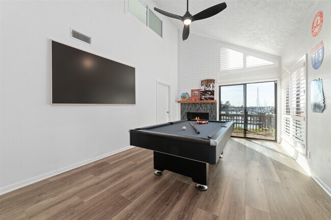 717 Davis Rd in League City, TX - Building Photo - Building Photo