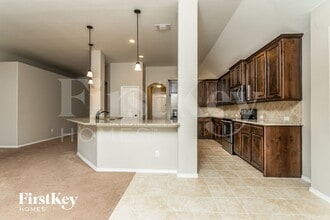 222 Carson Dr in Waxahachie, TX - Foto de edificio - Building Photo