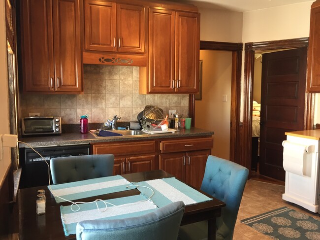 12 Howell St, Unit #3