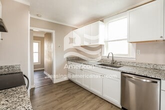 628 Spruce St in Leavenworth, KS - Building Photo - Building Photo