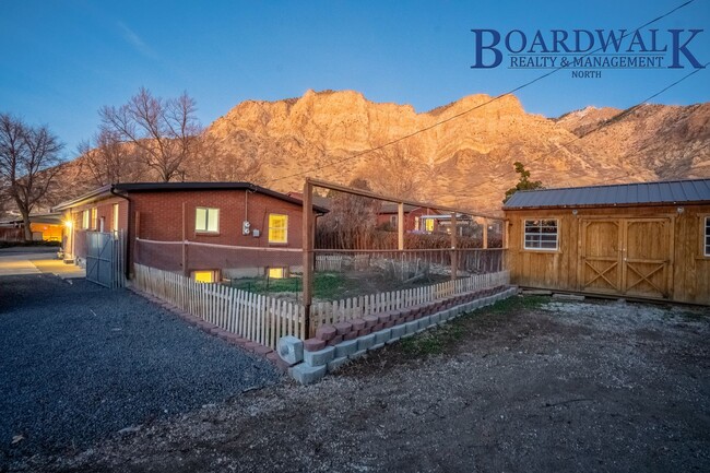 1287 Douglas St in Ogden, UT - Building Photo - Building Photo