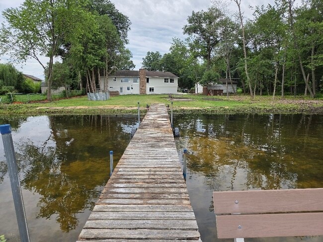 property at 3311 Interlachen Dr NE
