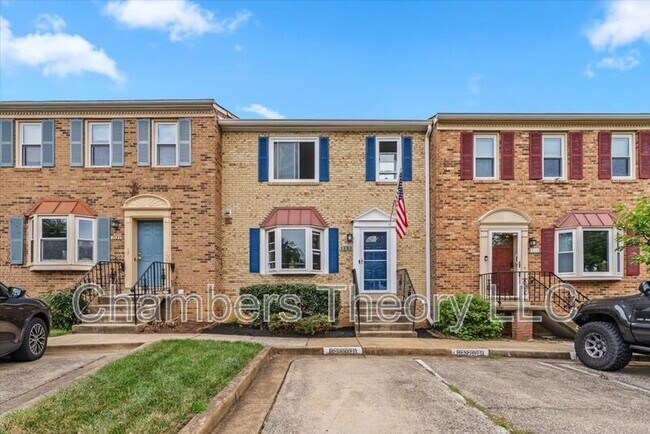 1033 N George Mason Dr in Arlington, VA - Building Photo - Building Photo