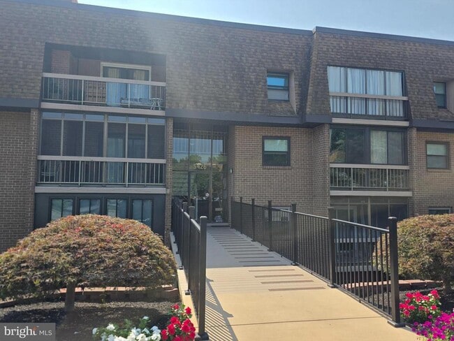 property at 5426 Valley Green Dr