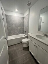 34000 Sky Blossom Cir in Leesburg, FL - Building Photo - Building Photo