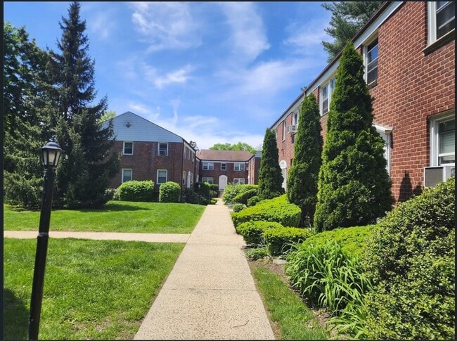 79 N Broadway in White Plains, NY - Building Photo - Building Photo