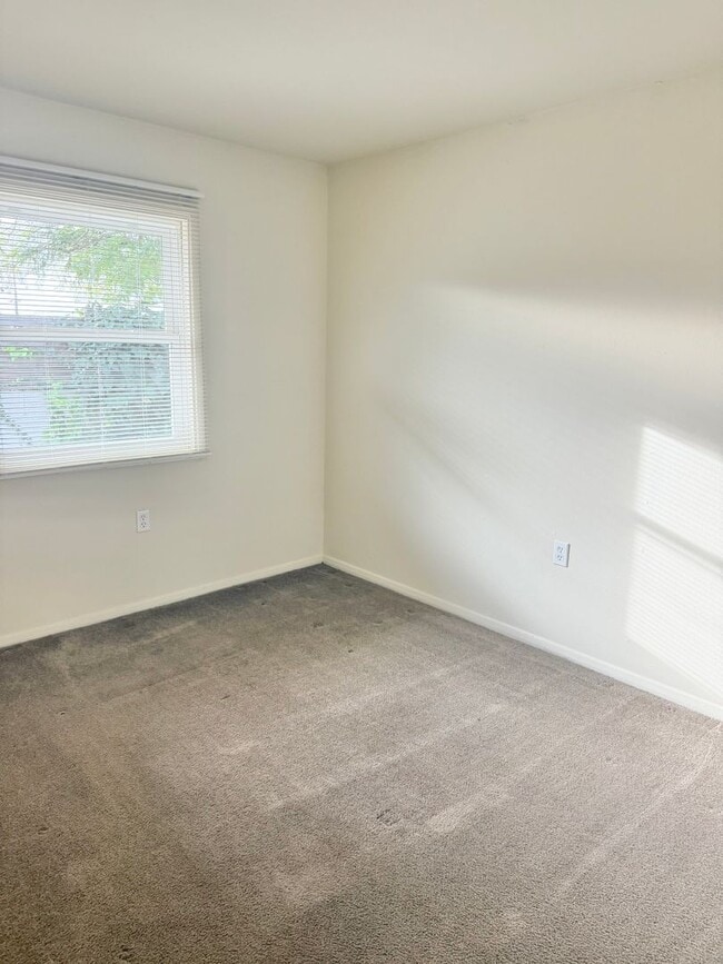 4360-4362 Clairemont Dr in San Diego, CA - Building Photo - Building Photo