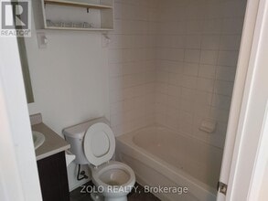 2891-2891 Rio Ct in Mississauga, ON - Building Photo - Building Photo