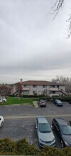 25073 Copa Del Oro Dr in Hayward, CA - Building Photo - Building Photo